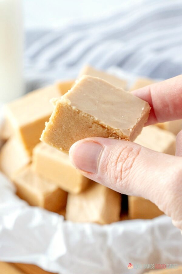 fudge being picked up with fingers