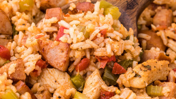 https://www.lovebakesgoodcakes.com/wp-content/uploads/2013/09/Jambalaya-square-720x405.jpg