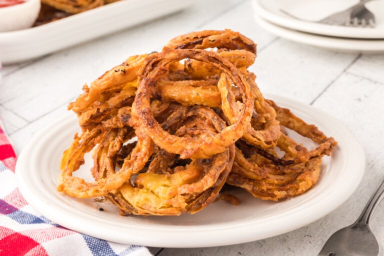 Crispy Onion Rings - Love Bakes Good Cakes