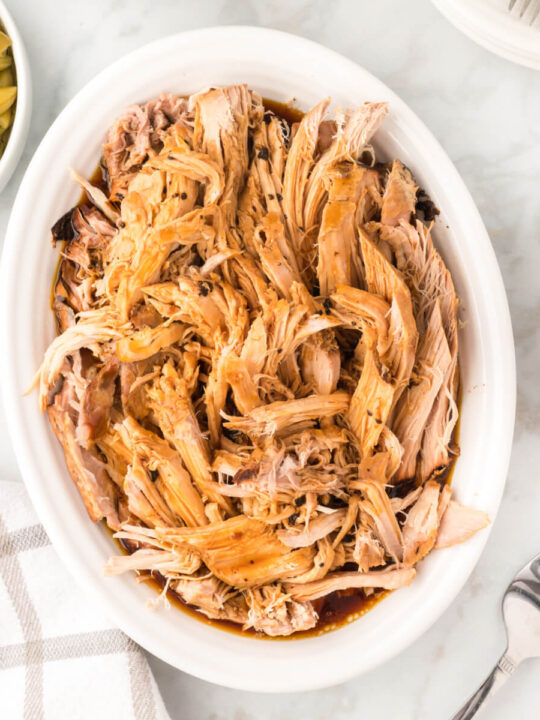 https://www.lovebakesgoodcakes.com/wp-content/uploads/2016/01/Slow-Cooker-Pork-Roast-square-540x720.jpg