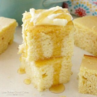 Southern Cornbread - Love Bakes Good Cakes