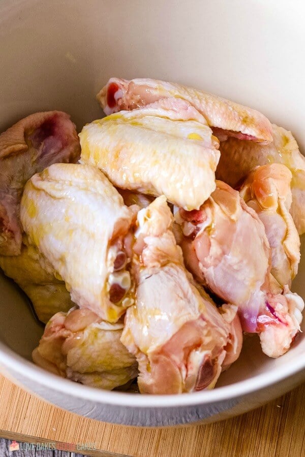 Before we begin making air fryer chicken wings we need to season the meat! 