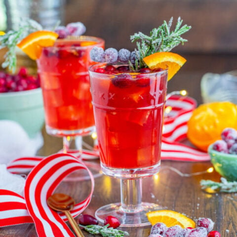 Christmas Mocktail - Love Bakes Good Cakes