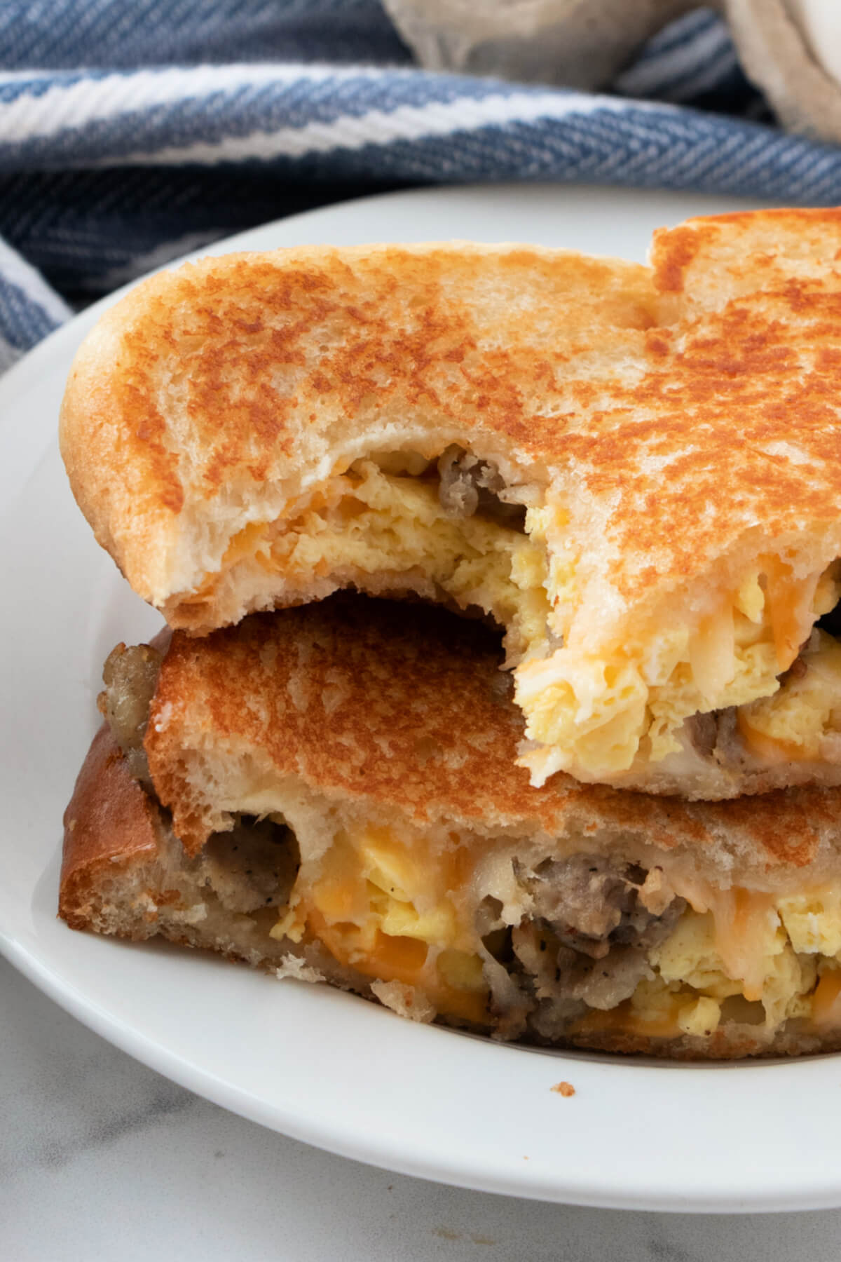 Breakfast Grilled Cheese Love Bakes Good Cakes