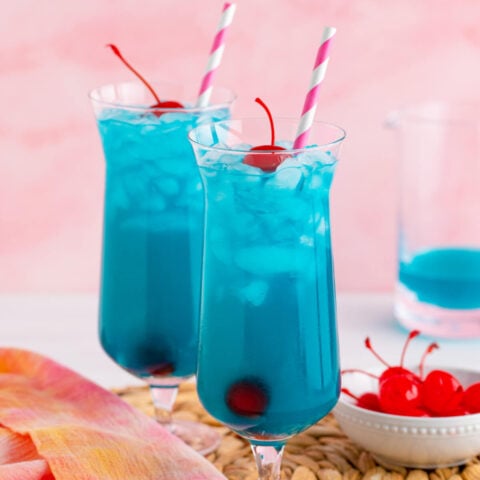 Ocean Water Cocktail - Love Bakes Good Cakes