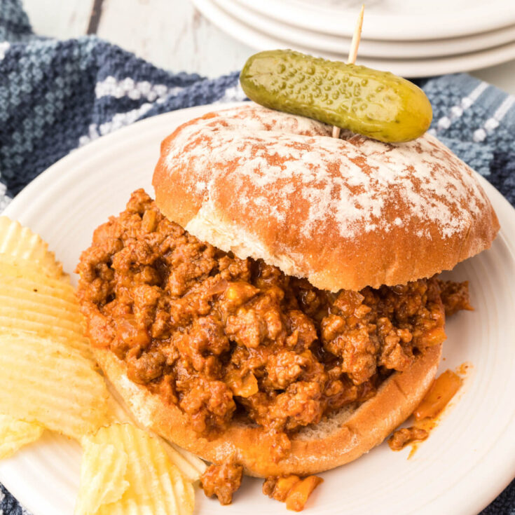 Chili Cheese Sloppy Joes Love Bakes Good Cakes