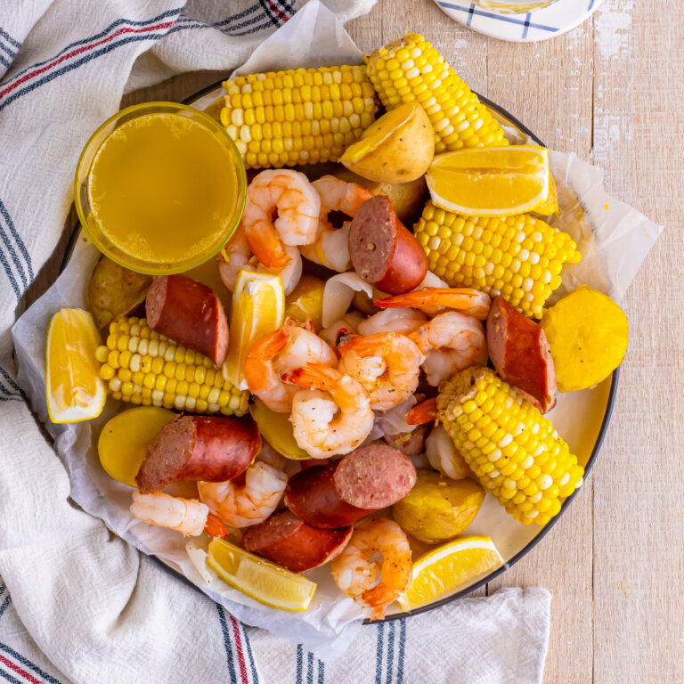 Low Country Boil Love Bakes Good Cakes   Low Country Boil Square 768x768 