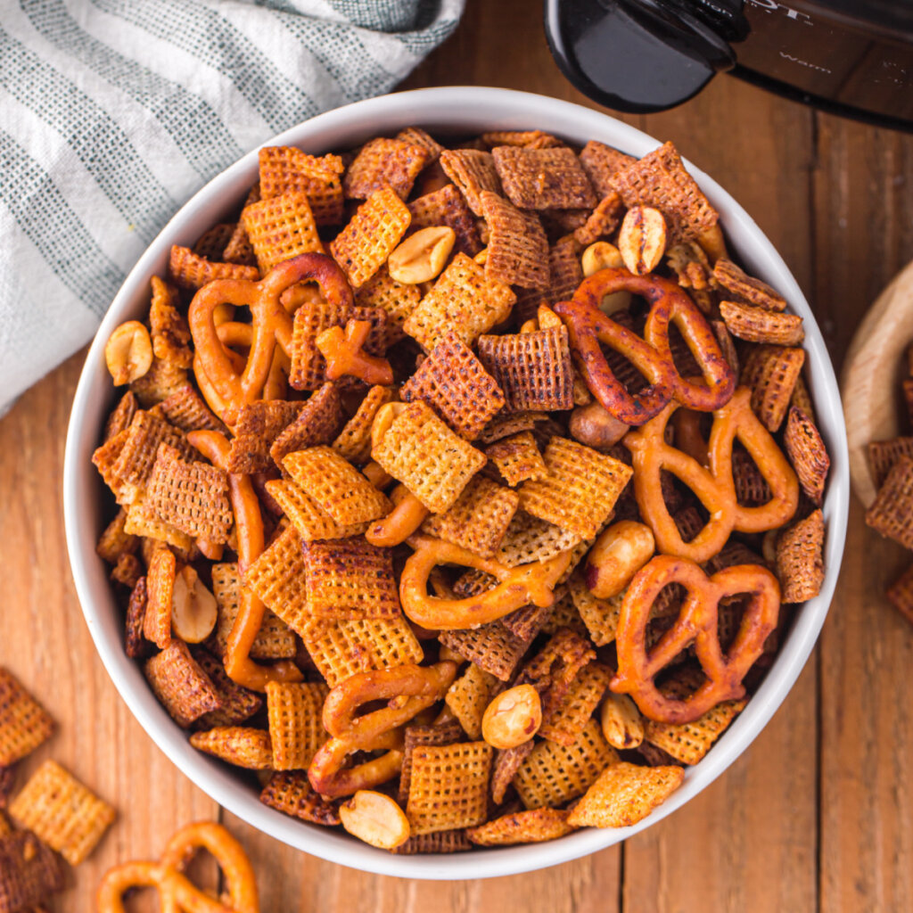 Slow Cooker Chex Mix - Love Bakes Good Cakes