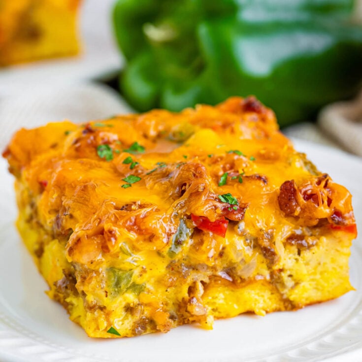 Overnight Christmas Breakfast Casserole - Love Bakes Good Cakes